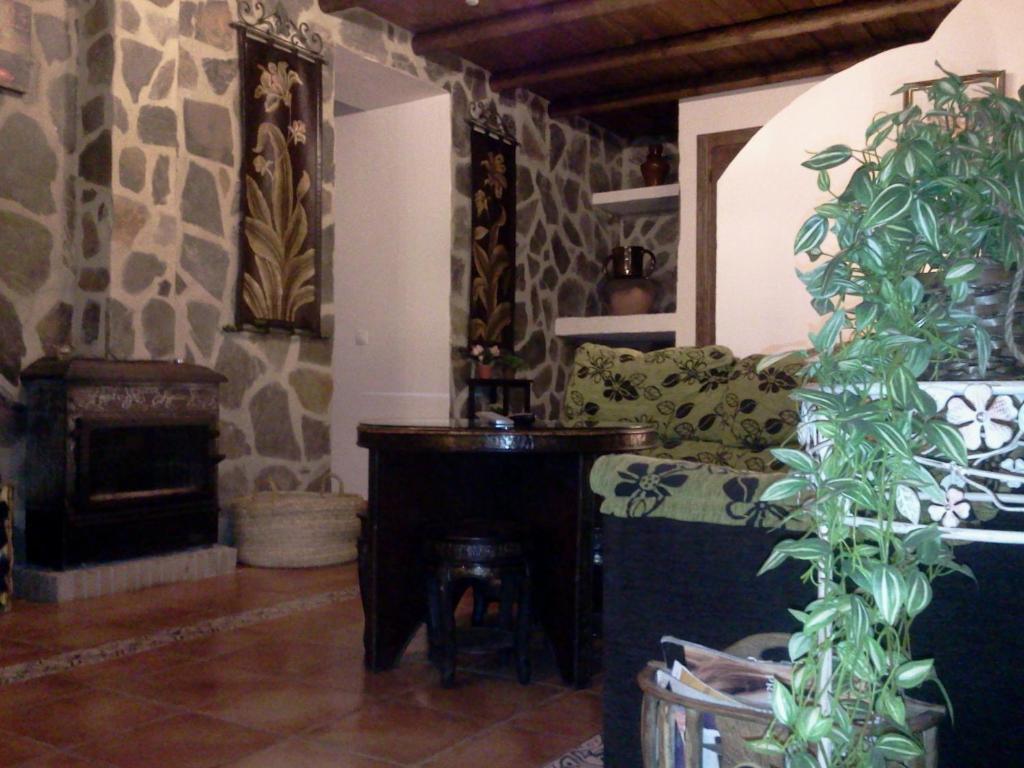 Los Cazadores Bed and Breakfast El Gastor Eksteriør billede