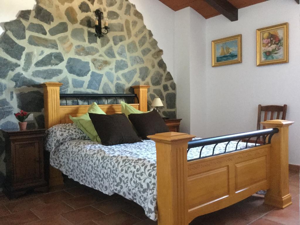 Los Cazadores Bed and Breakfast El Gastor Eksteriør billede